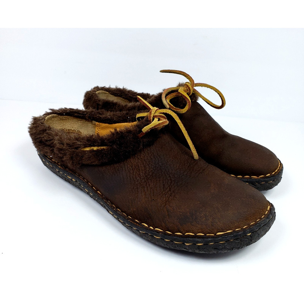 Cabelas Womens Size 9.5 Brown Leather Slip On Casual Comfort Mule Clog Slippers